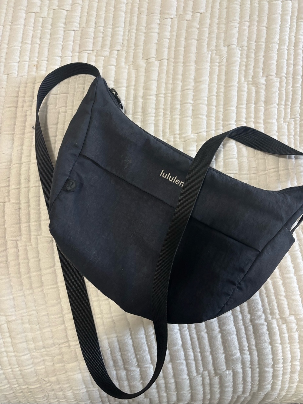 Lululemon sling bag